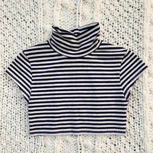 Short-Sleeve Mock Neck Crop Top